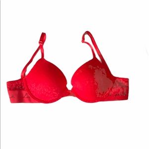 NEVER WORN Victoria’s Secret PINK red bra